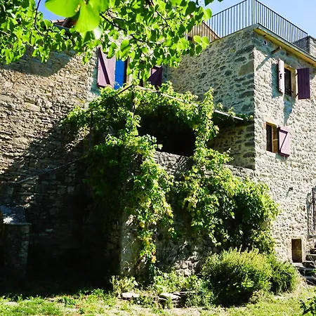 L'oustal Du Larzac, En Aveyron * La Bastide-Pradines