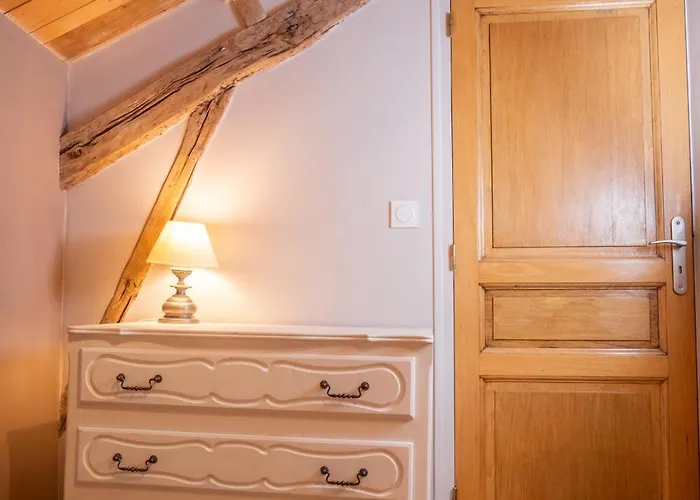 L'oustal Du Larzac, En Aveyron * La Bastide-Pradines