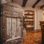 L'oustal Du Larzac, En Aveyron * La Bastide-Pradines