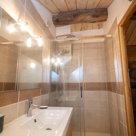 L'oustal Du Larzac, En Aveyron *