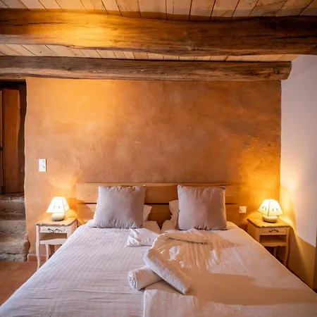 L'oustal Du Larzac, En Aveyron Tatil Evi