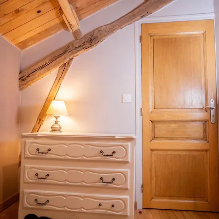 L'oustal Du Larzac, En Aveyron * La Bastide-Pradines