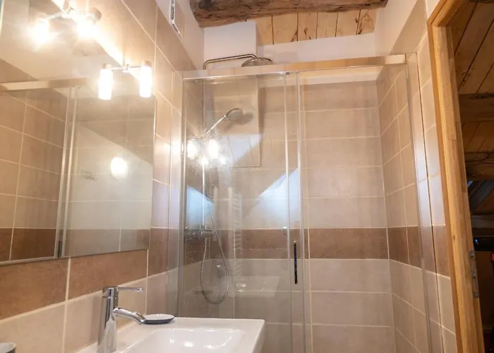 L'oustal Du Larzac, En Aveyron *